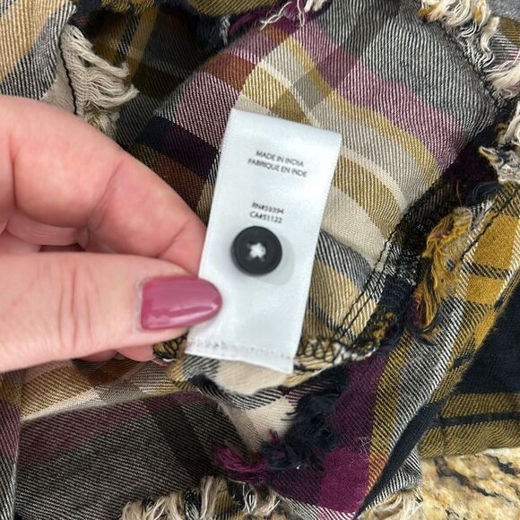 Beachlunchlounge Plaid Frayed Hem Long Sleeve Button Down Shirt Size M - Picture 7 of 9